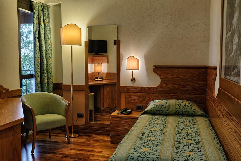 Classic Single Room